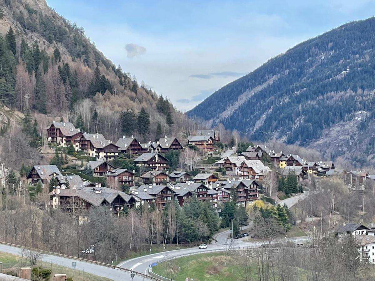 Courmayeur~Navetta Gratuita Per Il Centro+Impianti Bagian luar foto